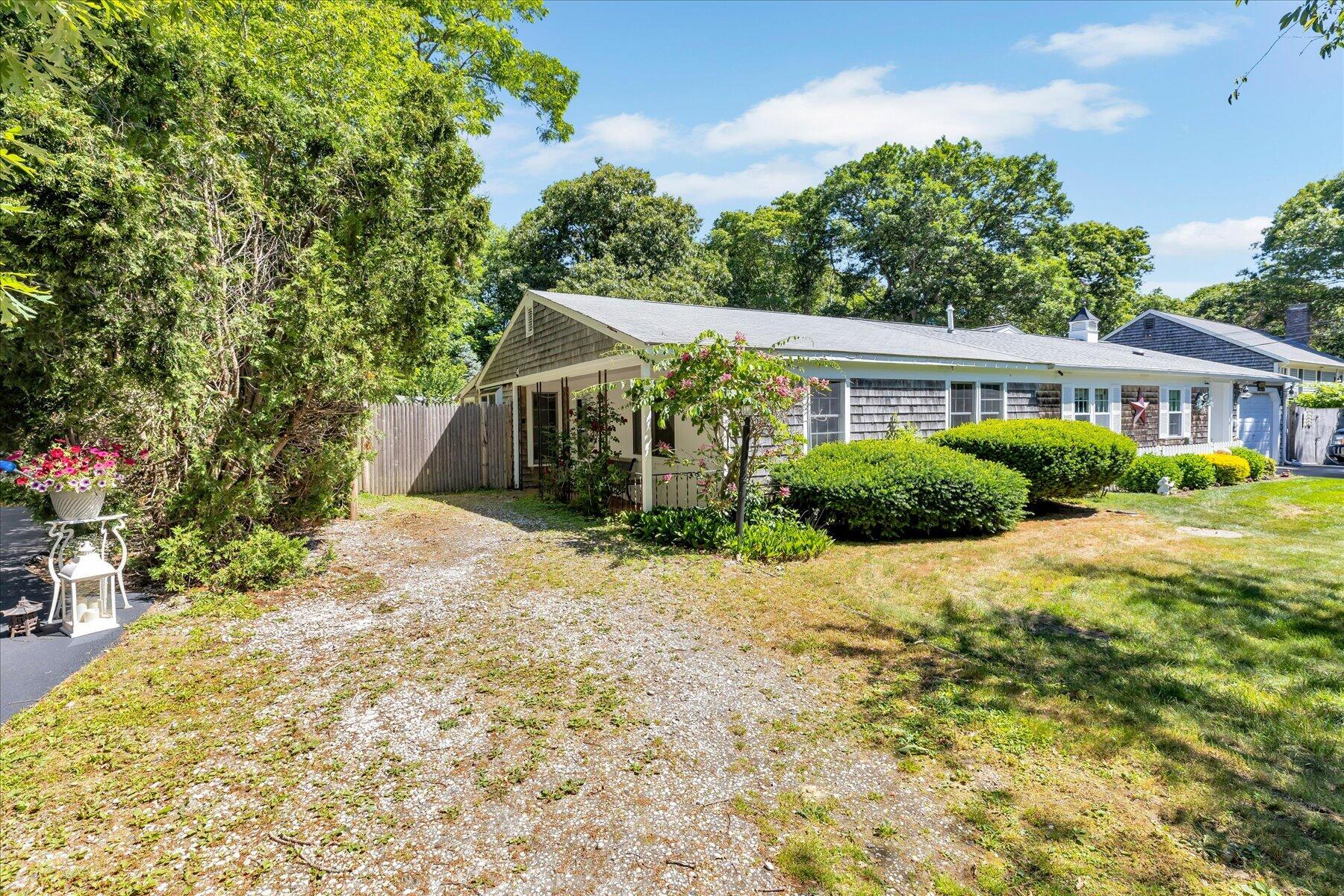 10 Margaret Joseph Road Yarmouth MA 02675