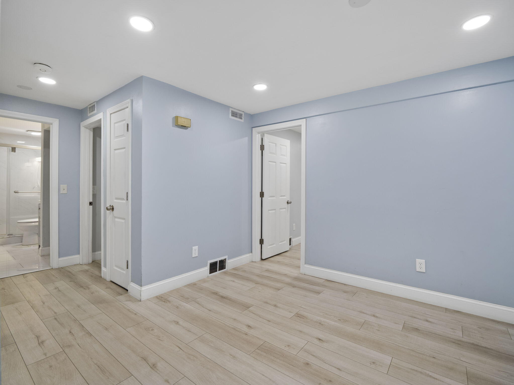 24 Betty's Pond Road Barnstable MA 02601