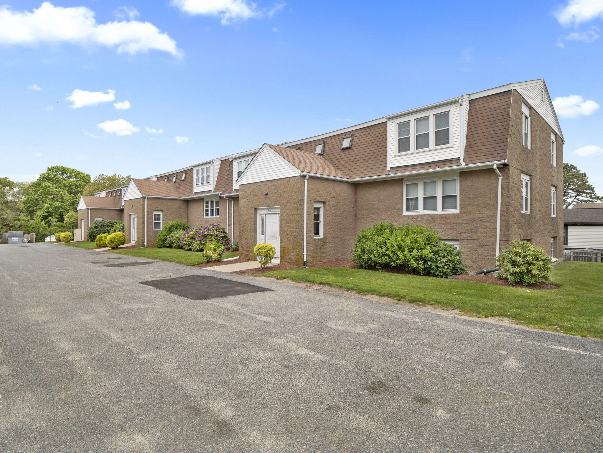 24 Betty's Pond Road Barnstable MA 02601