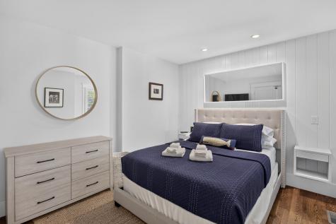 32 Bradford Street Provincetown MA 02657