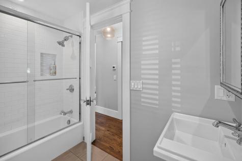 32 Bradford Street Provincetown MA 02657