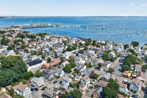 32 Bradford Street Provincetown MA 02657