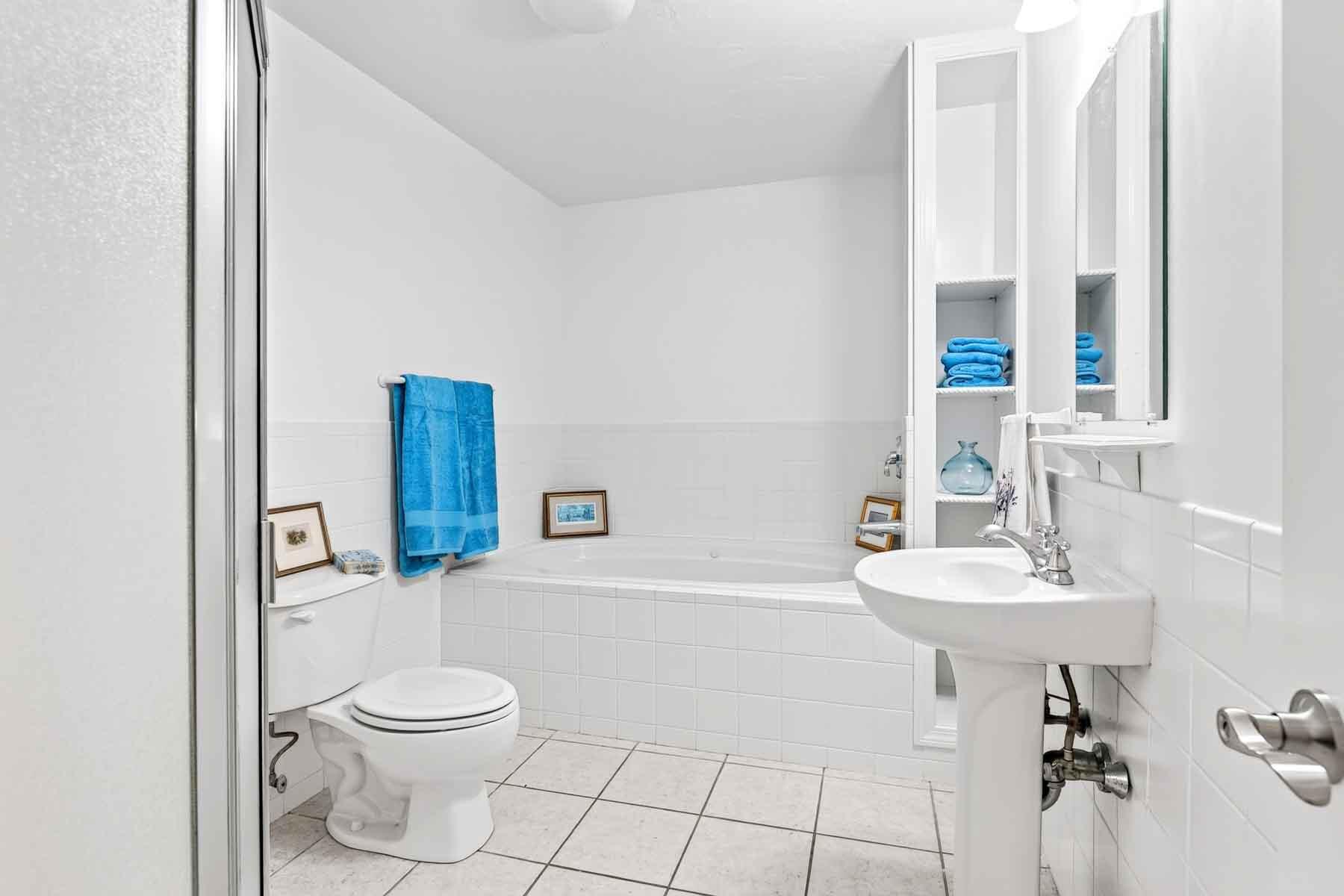 16 Gold Leaf Lane Mashpee MA 02649