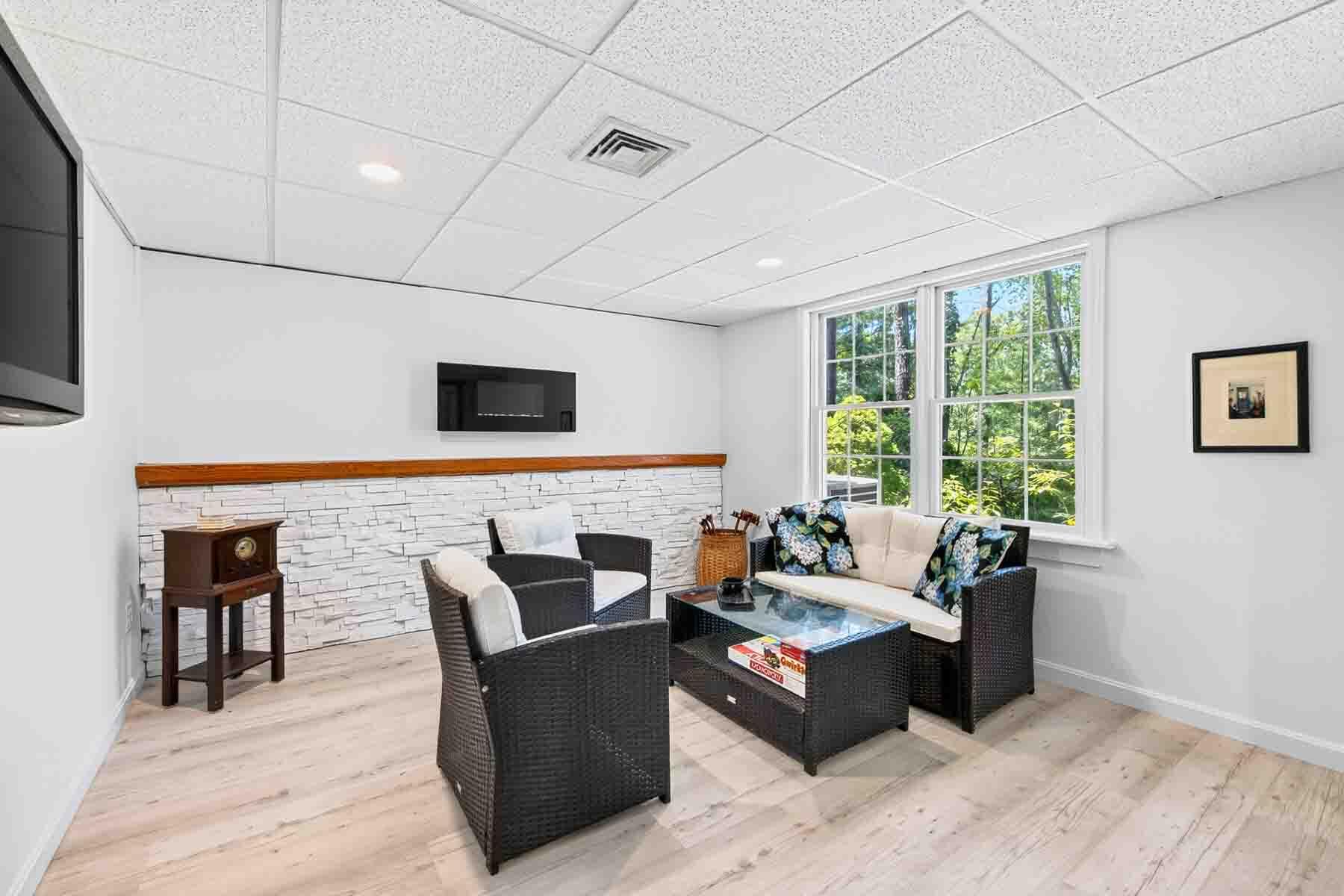 16 Gold Leaf Lane Mashpee MA 02649