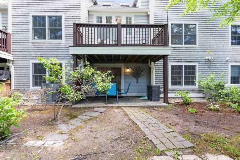 16 Gold Leaf Lane Mashpee MA 02649
