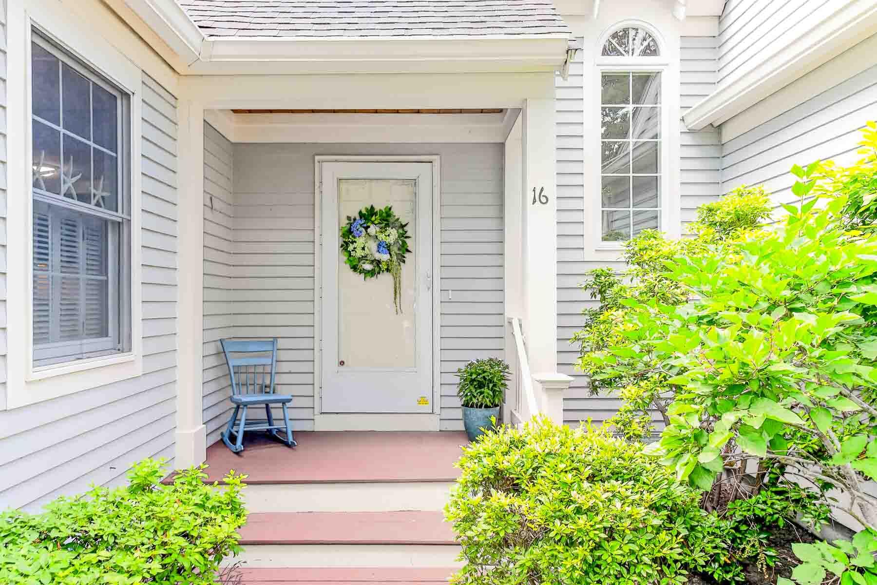 16 Gold Leaf Lane Mashpee MA 02649