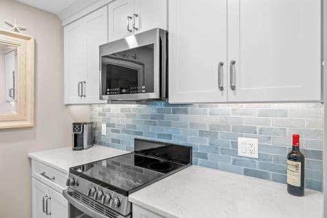 26 Vineyard View Lane Mashpee MA 02649