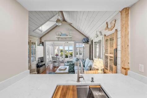 26 Vineyard View Lane Mashpee MA 02649