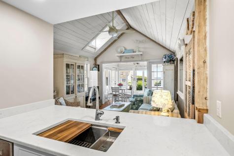 26 Vineyard View Lane Mashpee MA 02649