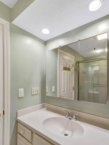 10 Kettle Lane Mashpee MA 02649