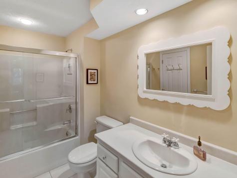 10 Kettle Lane Mashpee MA 02649