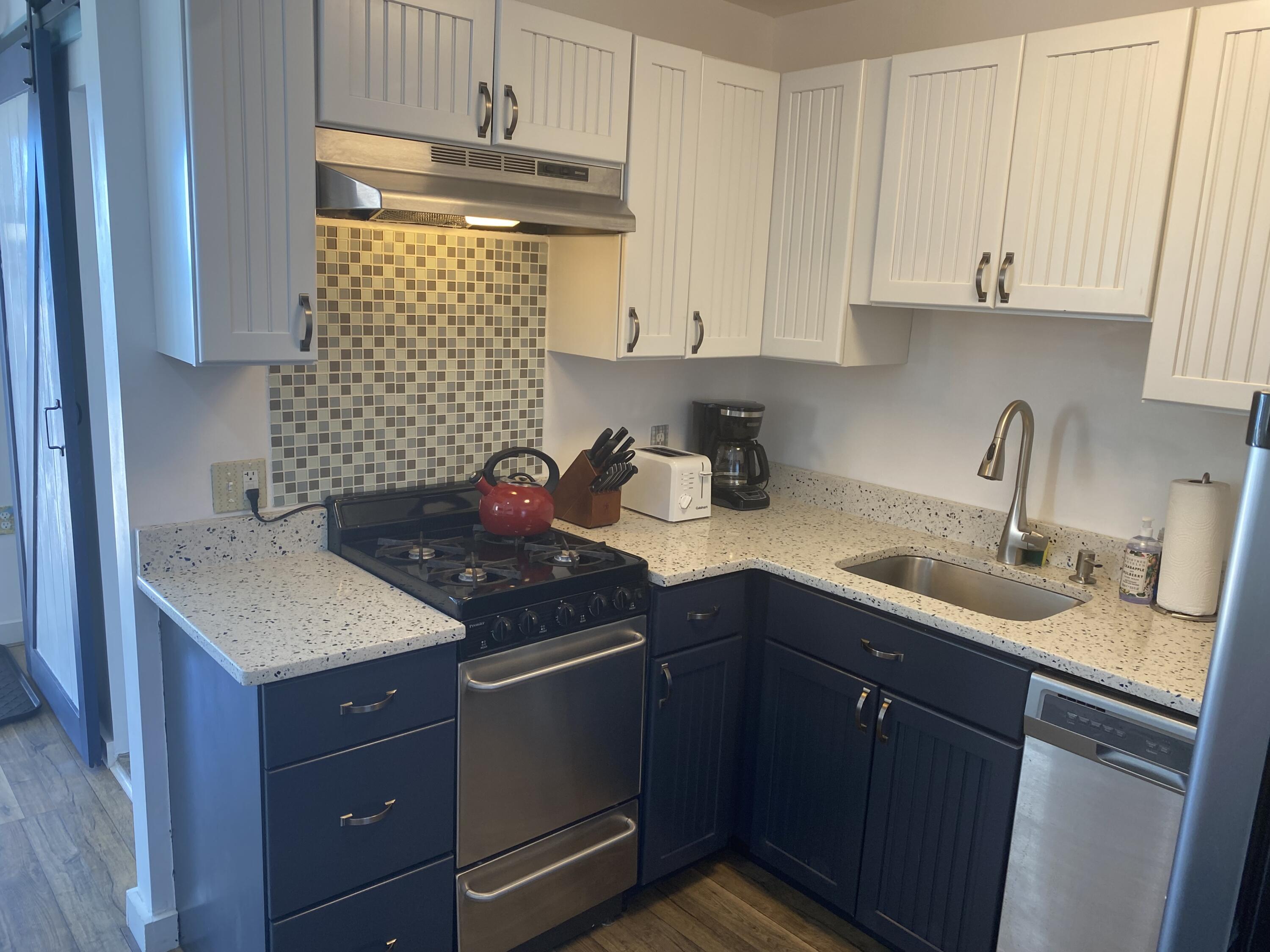 495 Commercial Street Provincetown MA 02657