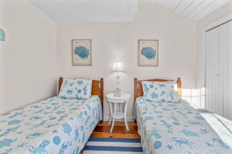 6 Hammock Pond Road Mashpee MA 02649