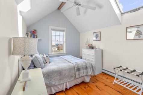 6 Hammock Pond Road Mashpee MA 02649