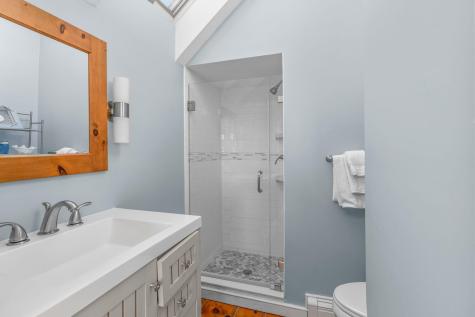 6 Hammock Pond Road Mashpee MA 02649