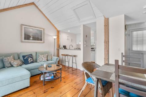 6 Hammock Pond Road Mashpee MA 02649