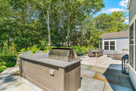 15 Sand Dunes Court Mashpee MA 02649