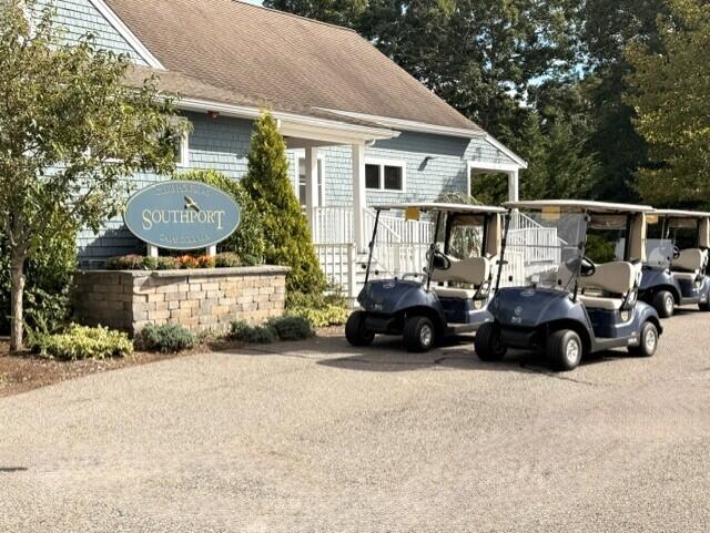 15 Classic Circle Mashpee MA 02649