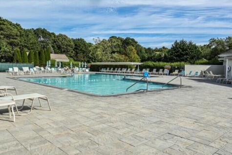 15 Classic Circle Mashpee MA 02649