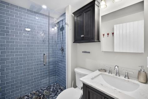 33 Landmark Avenue Mashpee MA 02649