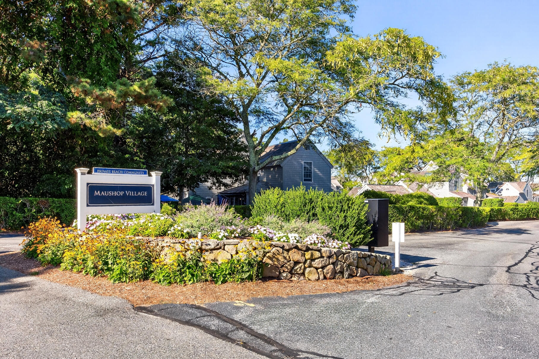 33 Landmark Avenue Mashpee MA 02649