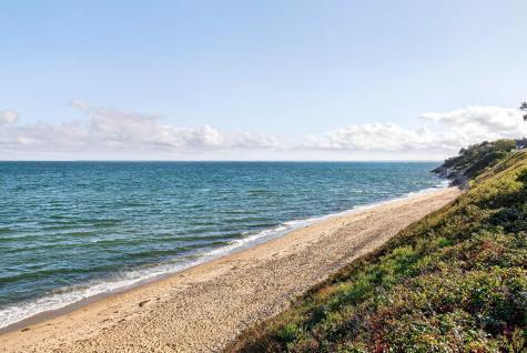 33 Landmark Avenue Mashpee MA 02649