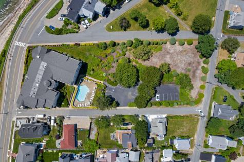 2 Quinapoxet Avenue Falmouth MA 02540