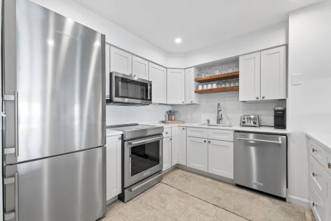 2 Quinapoxet Avenue Falmouth MA 02540