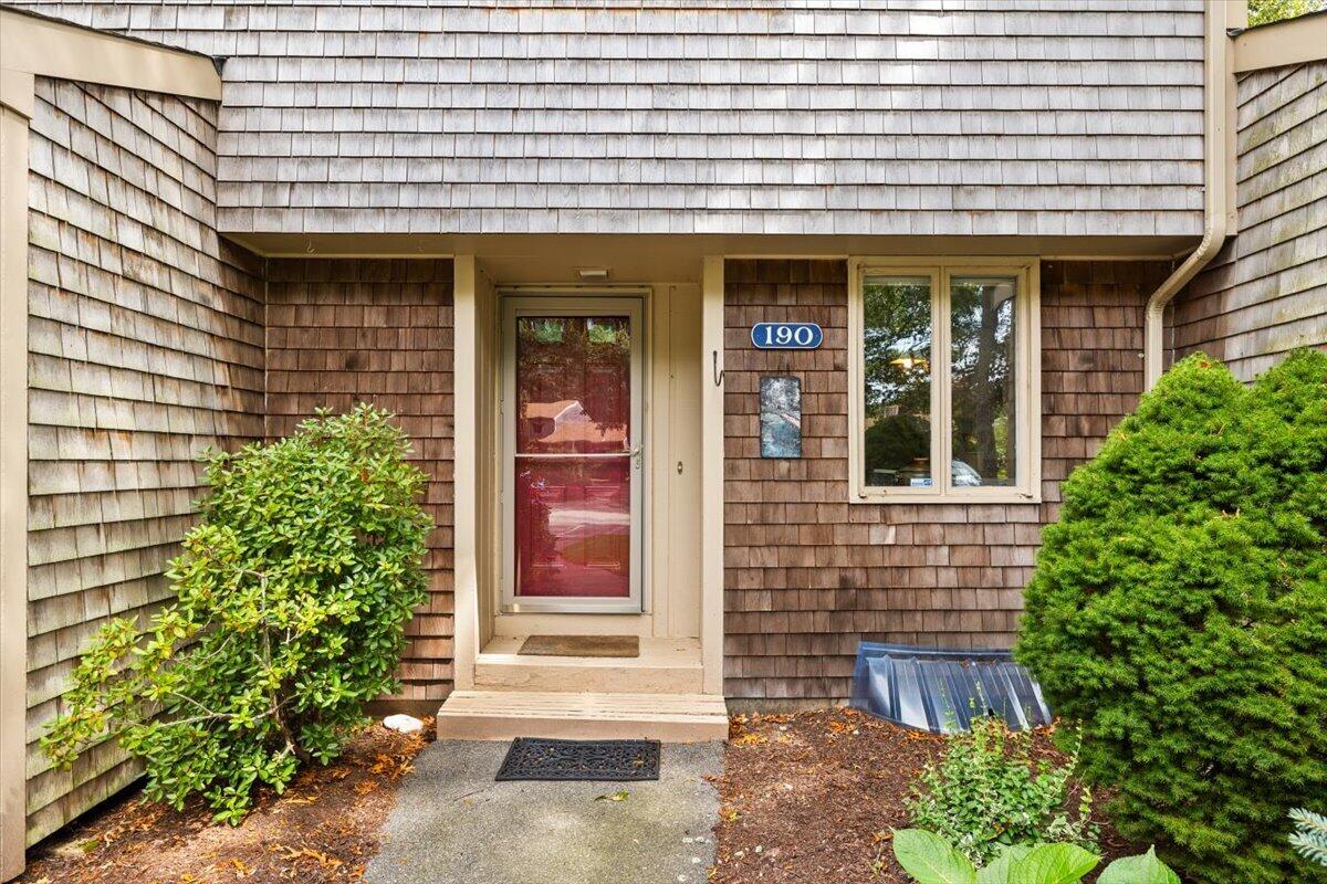 190 Bayfront Way Teaticket MA 02536