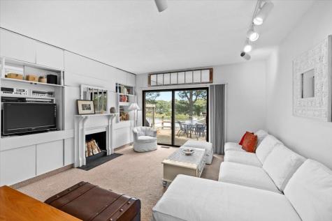 190 Bayfront Way Teaticket MA 02536