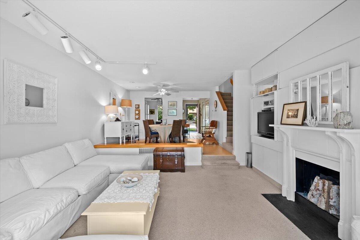 190 Bayfront Way Teaticket MA 02536