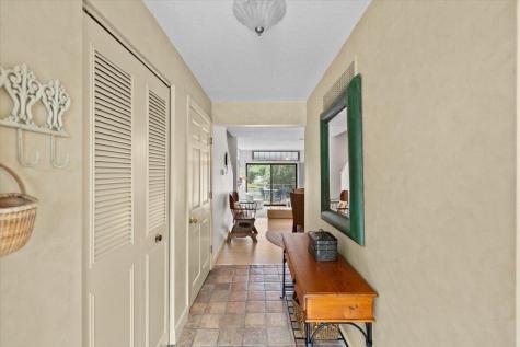 190 Bayfront Way Teaticket MA 02536