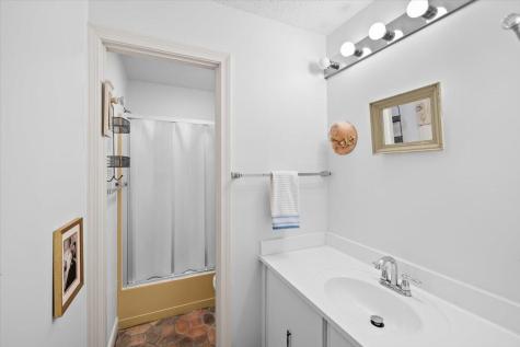 190 Bayfront Way Teaticket MA 02536