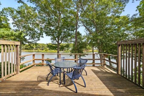 190 Bayfront Way Teaticket MA 02536