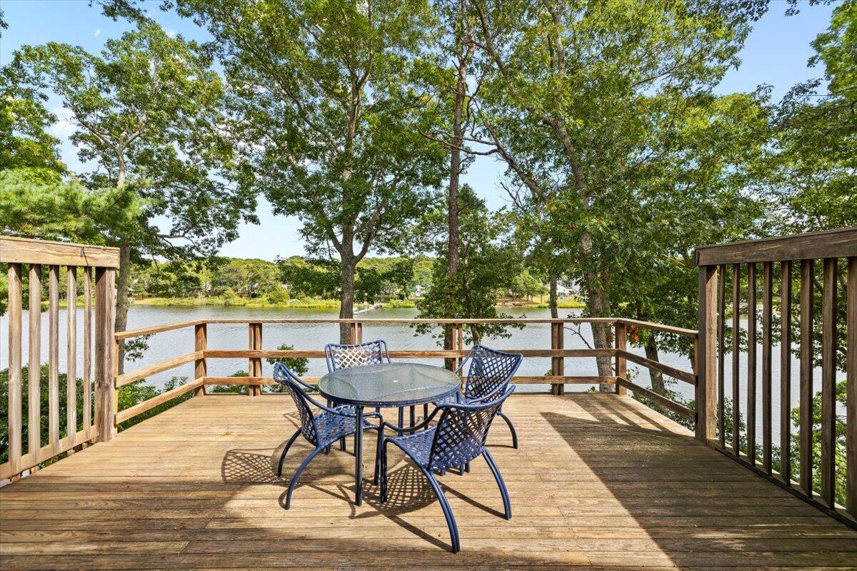 190 Bayfront Way Teaticket MA 02536