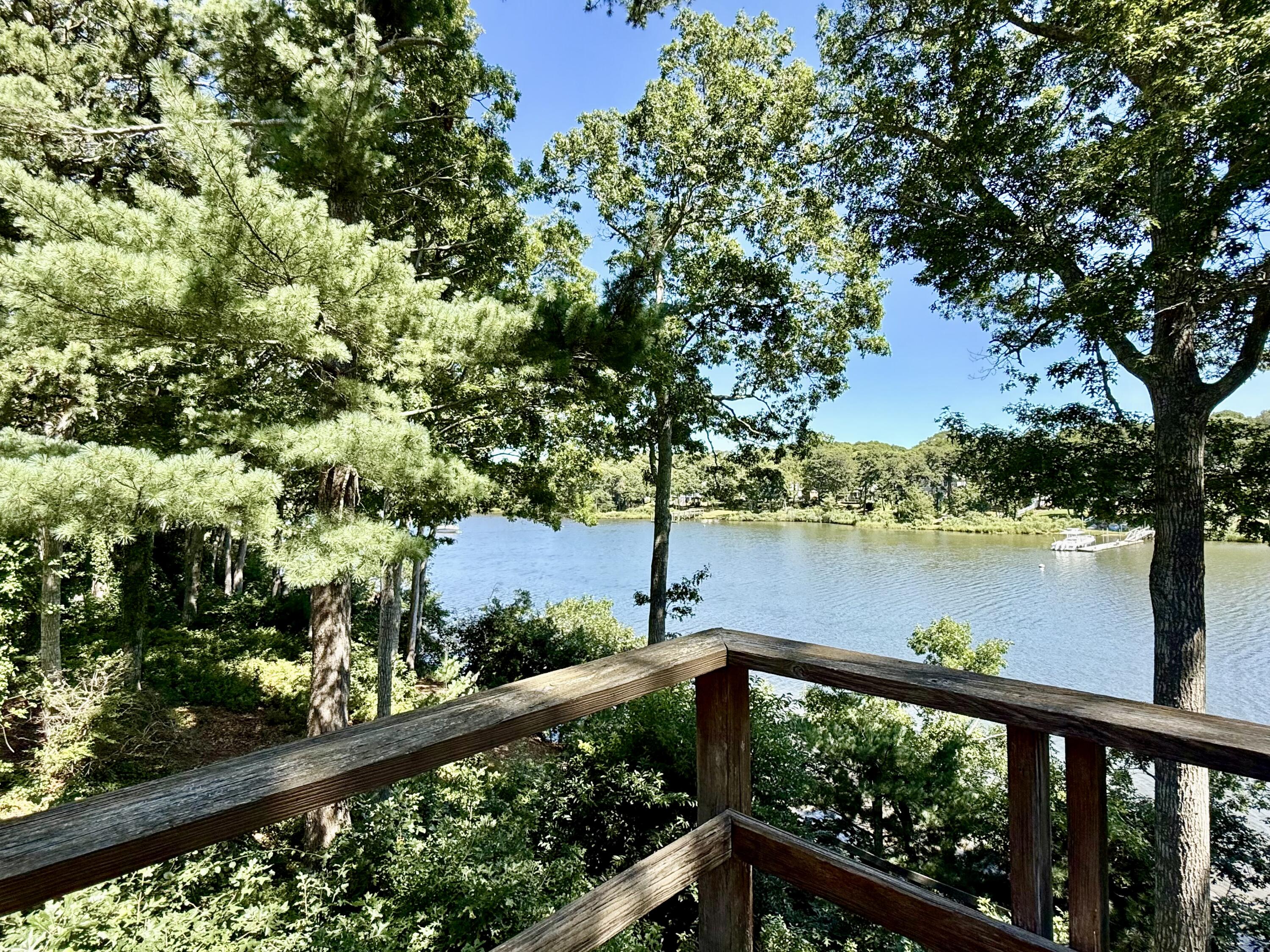 190 Bayfront Way Teaticket MA 02536
