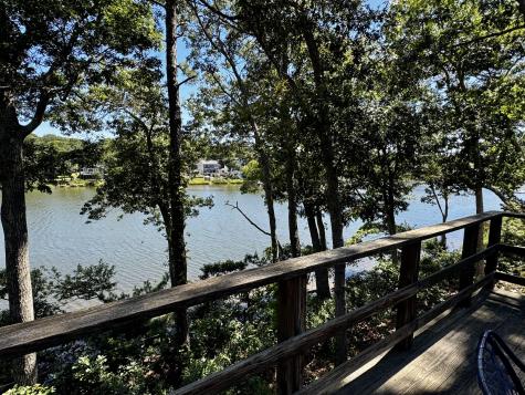 190 Bayfront Way Teaticket MA 02536