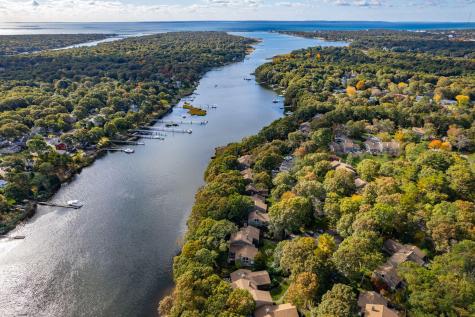 190 Bayfront Way Teaticket MA 02536
