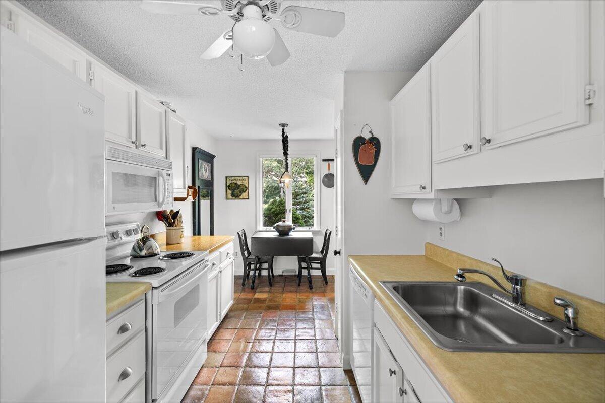190 Bayfront Way Teaticket MA 02536