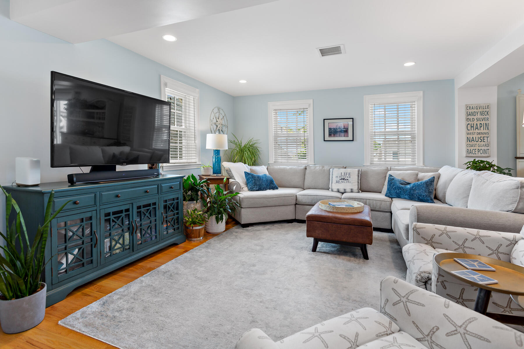615 Main Street Hyannis MA 02601