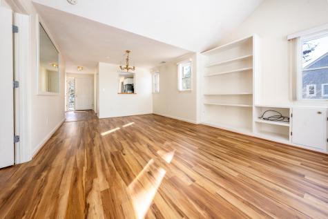 8 Oak Glen Yarmouth MA 02675