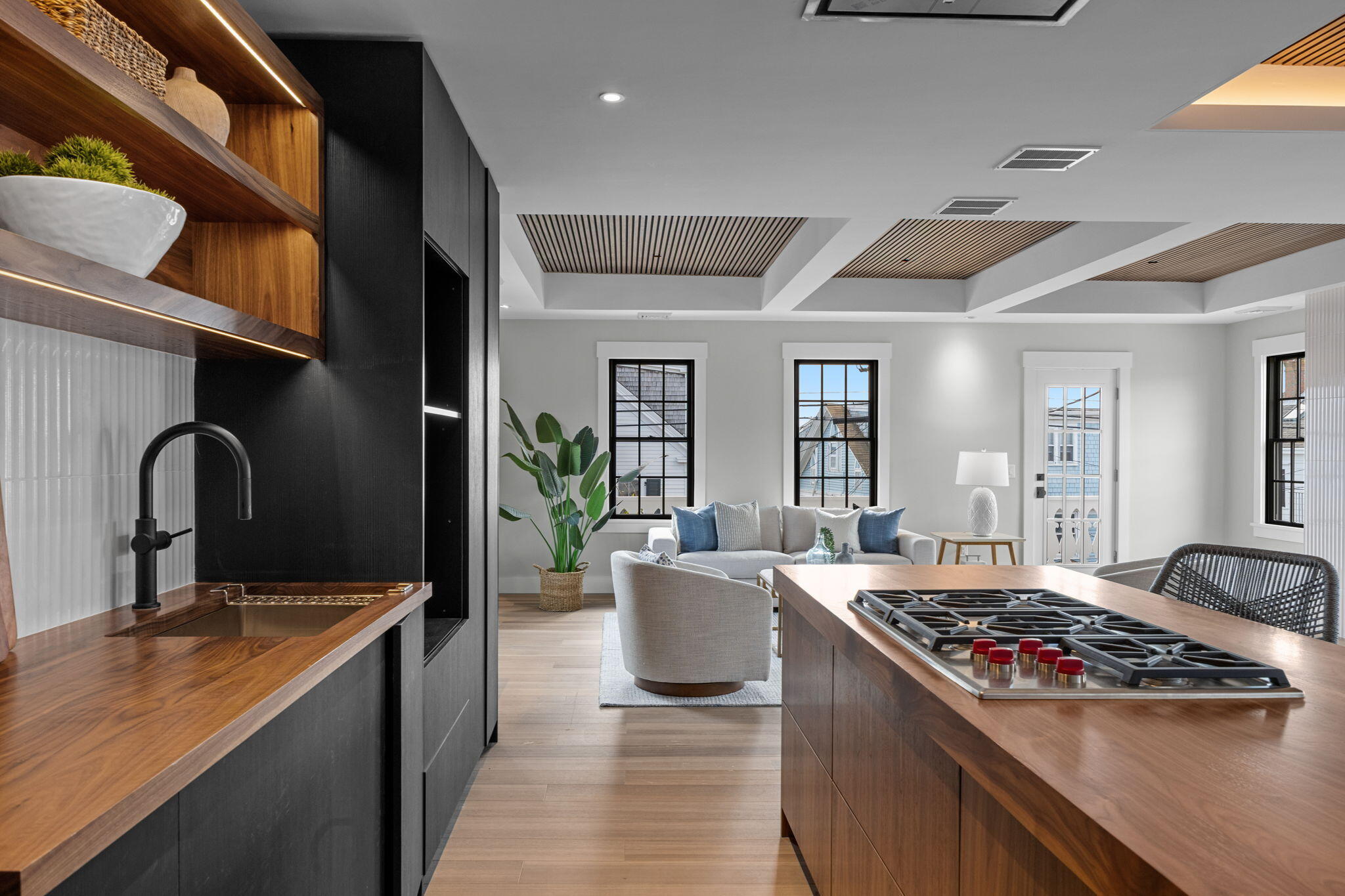 404 Commercial Street Provincetown MA 02657