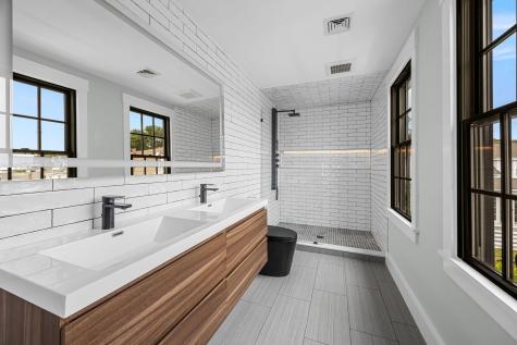 404 Commercial Street Provincetown MA 02657