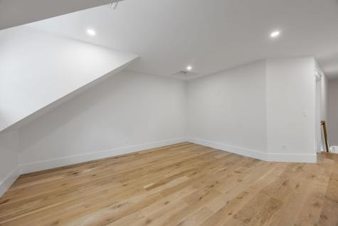 213 N Falmouth Highway Falmouth MA 02556