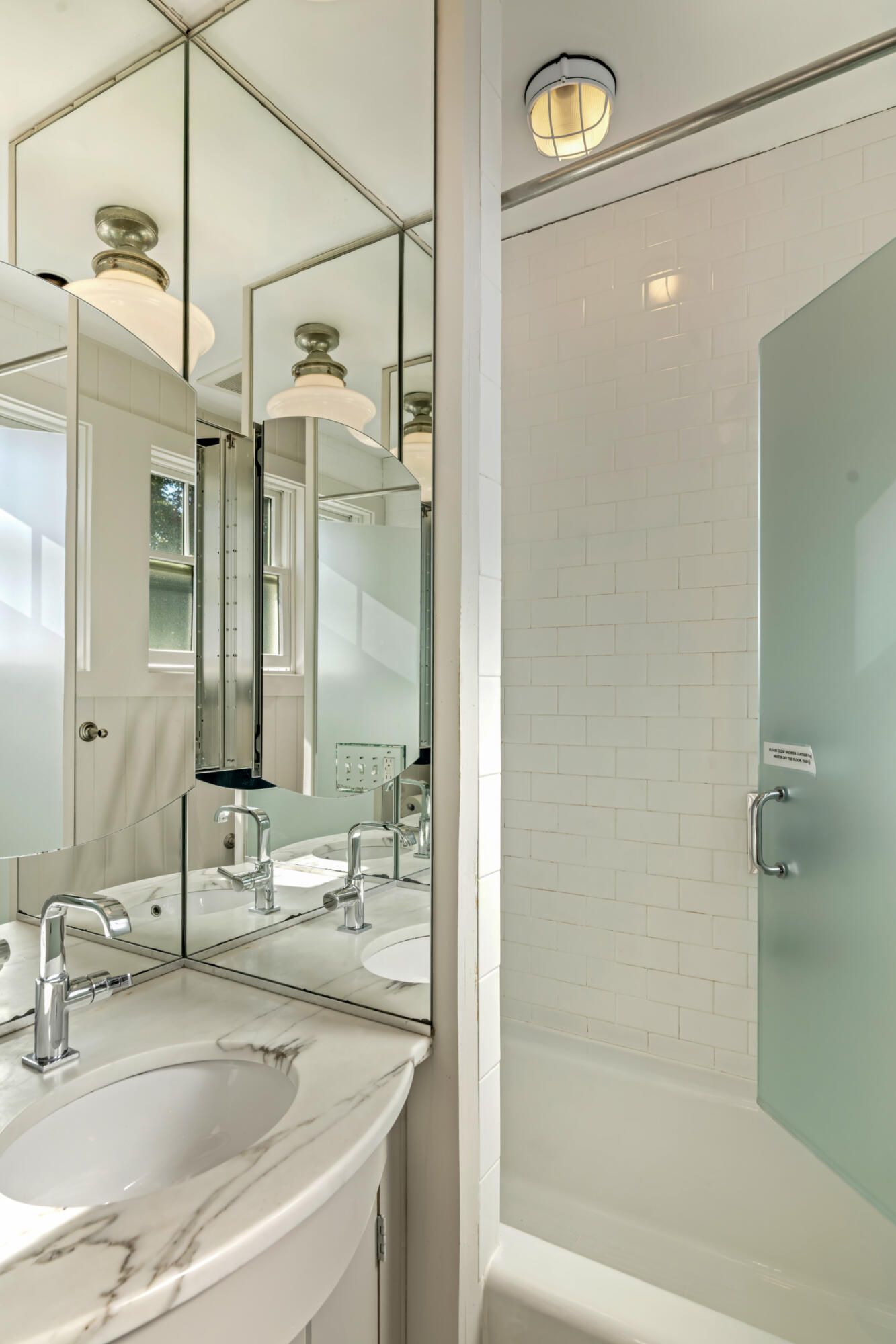 12 Cottage Street Provincetown MA 02657