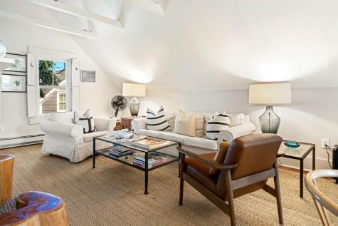 12 Cottage Street Provincetown MA 02657