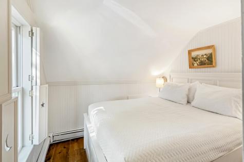 12 Cottage Street Provincetown MA 02657