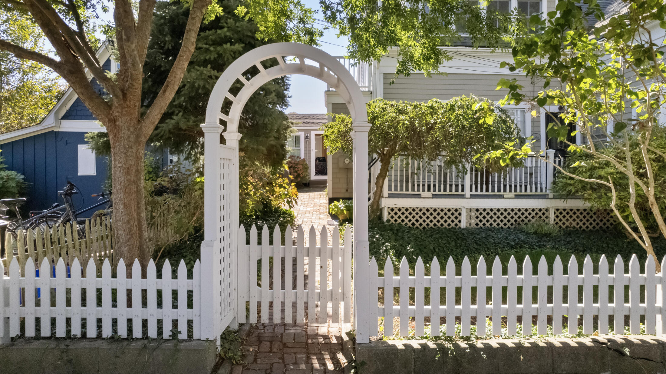 12 Cottage Street Provincetown MA 02657