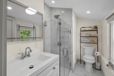 233 Bradford Street Provincetown MA 02657