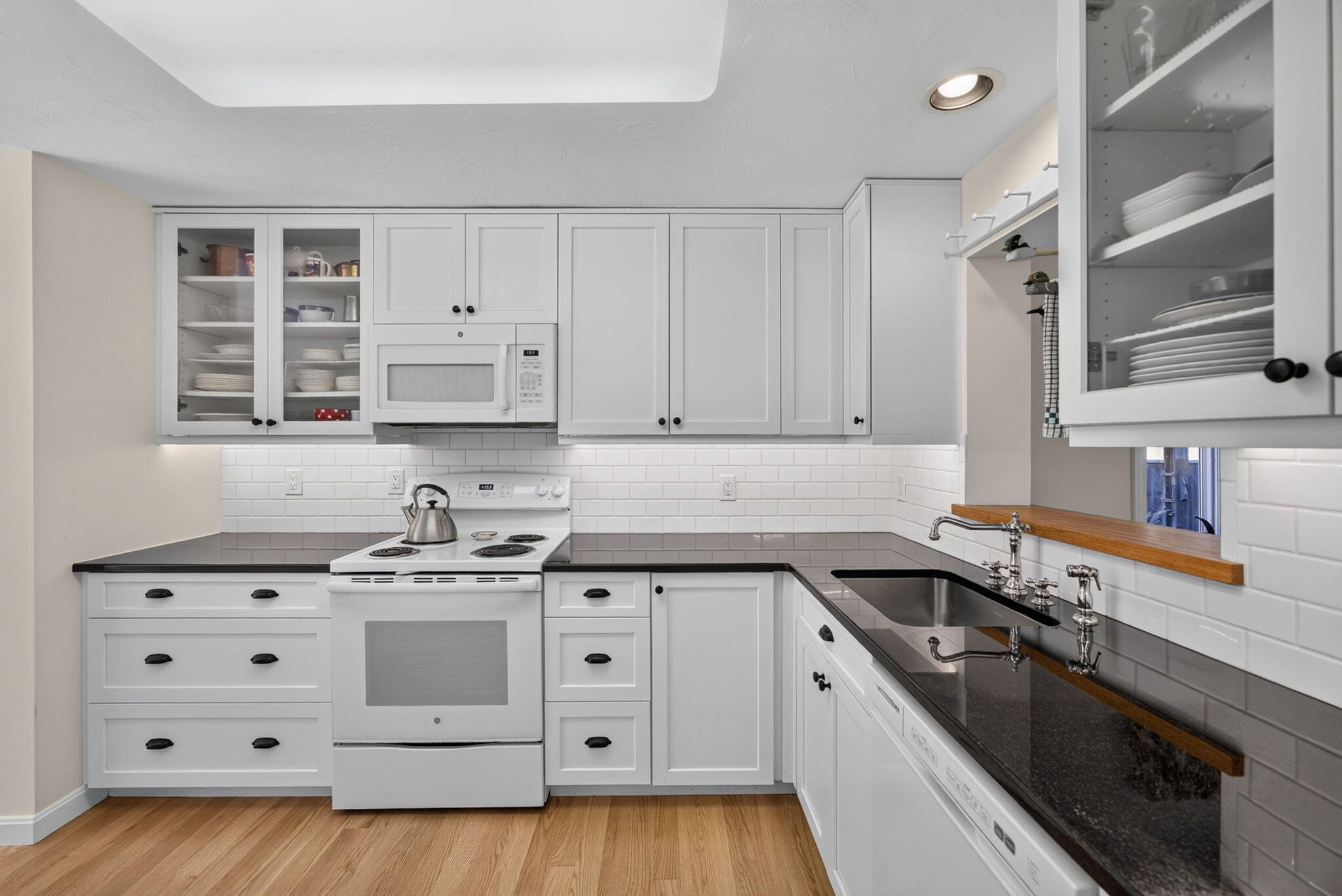 12 W West Woods Village Yarmouth Port MA 02675
